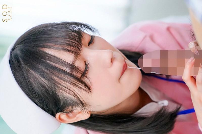 フェラしてくれる、ナース服姿の小湊よつ葉ちゃん。