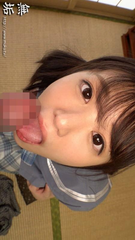 フェラしてくれる、アイドル衣装姿の日向ひかげちゃん。