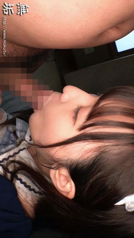 フェラしてくれる、アイドル衣装姿の今田光ちゃん。