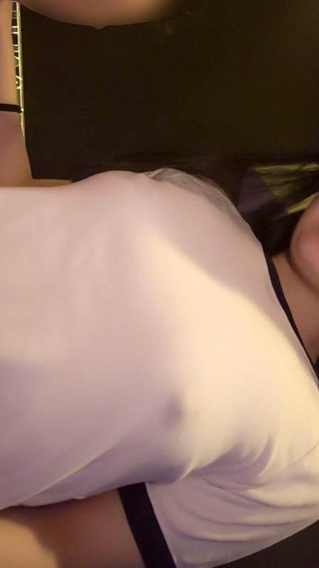 乳首が透けている、体操服姿の南日菜乃ちゃん。