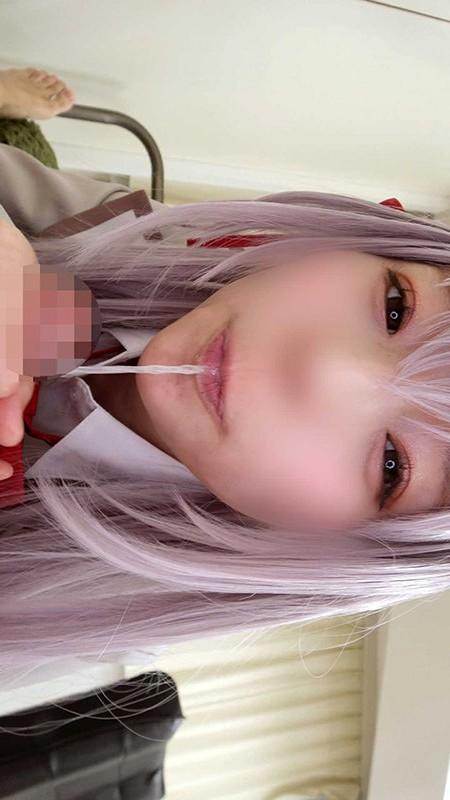 フェラしてくれる、コスプレ姿の雅子りなちゃん。