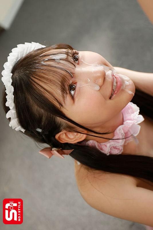 セクシーメイド姿の三田真鈴ちゃん。かわいい顔に射精。