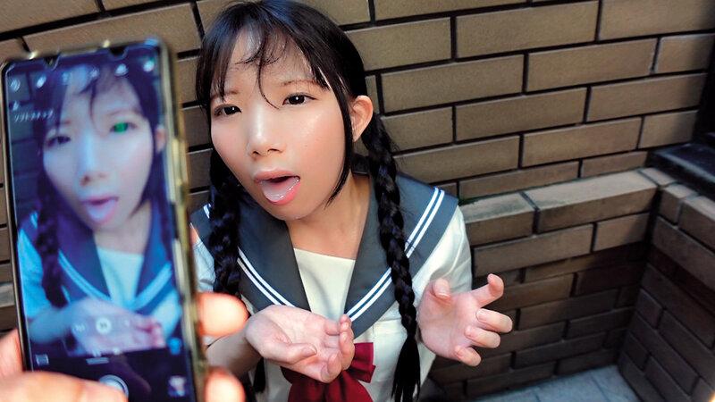 学生服姿の南日菜乃ちゃん。口の中に射精。
