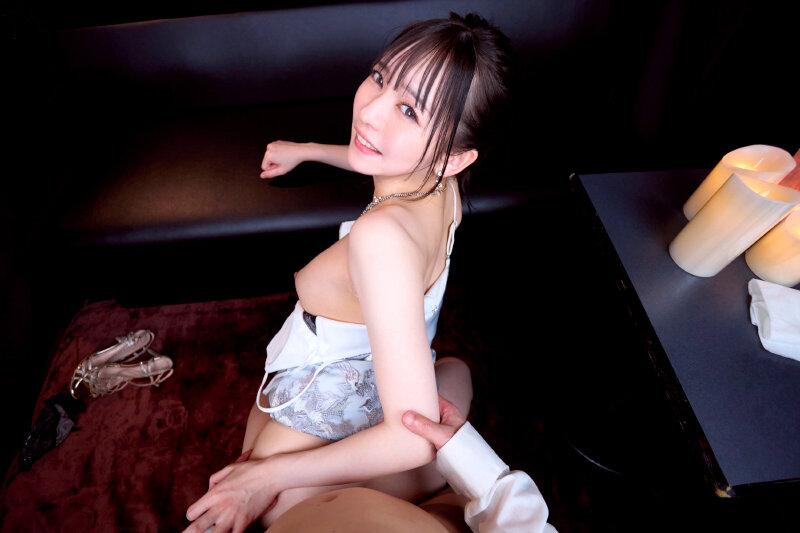 ドレス姿の西元めいさちゃんと、バックでセックス。